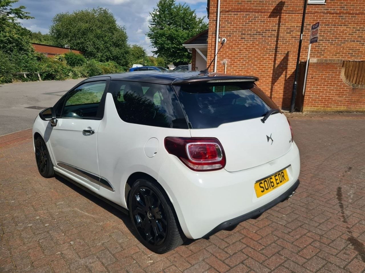 2016 DS DS3 Ultra Prestige BlueHDi S/S